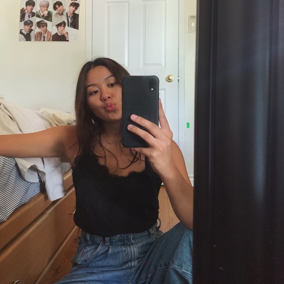 Meet your Posher, Celine - Picture 1 of 1